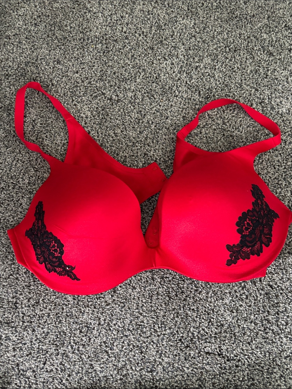 Victoria's Secret Red & Black Lace Push-Up Bra Trio - Picture 7 of 14